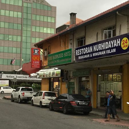 Sensi Backpackers Hostel コタキナバル エクステリア 写真