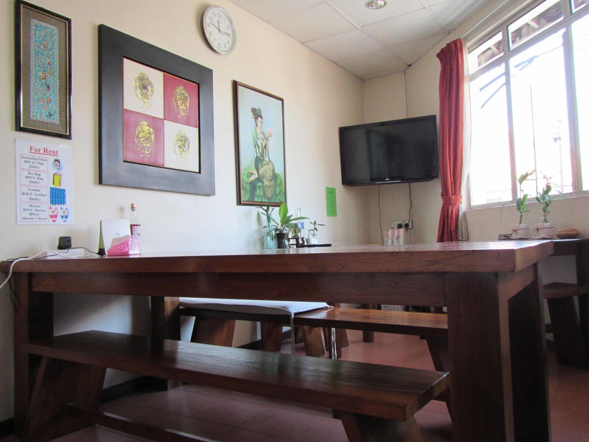 Sensi Backpackers Hostel コタキナバル エクステリア 写真